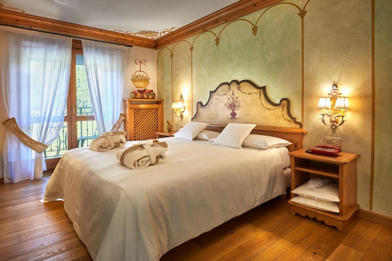 Classic Double Room with Balcony,1310417026:JPEG